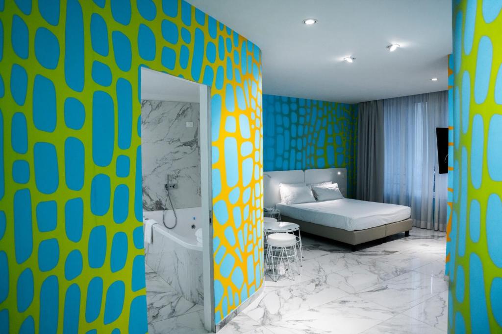 Hotelul Soul Art oferă camere în Napoli, lângă Palazzo Reale Napoli şi Muzeul Naţional de Arheologie din Napoli.