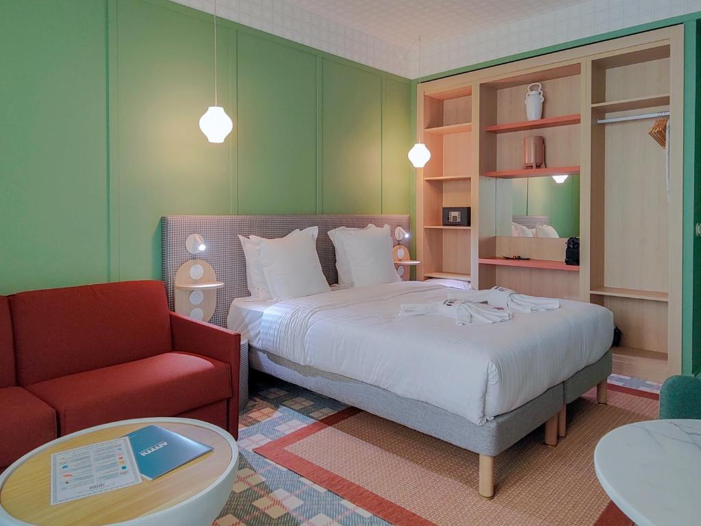 El Hotel Lafayette está situado en Niza, a 100 metros de la calle peatonal Jean Médecin, a 250 metros del Promenade du Paillon...