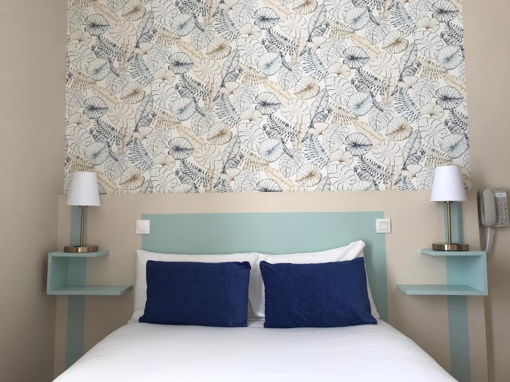 This Belle Époque-style hotel is located near the centre of Beaulieu-sur-Mer and its beaches.