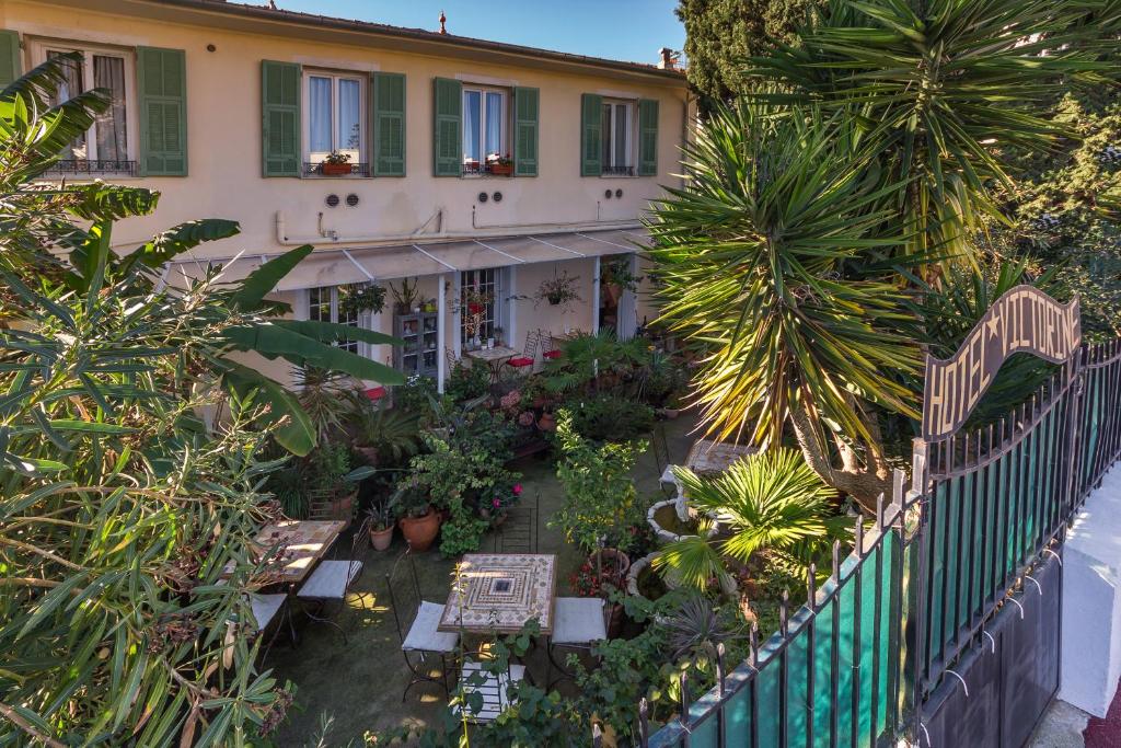 Hotel Villa Victorine is a family-run hotel located in Nice, just 2 km from Nice Côte d’Azur Airport and within 150 metres from the beach, The Promenade...