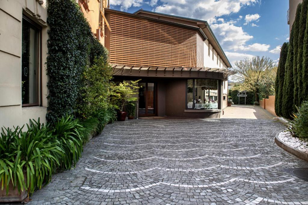 Albergo Celide, Lucca