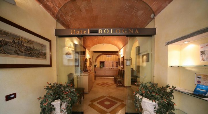 Hotel Bologna, Pisa