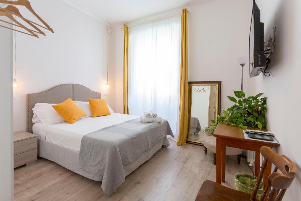 Das Hotel Cathrine begrüßt Sie im Zentrum von Rom, nur 5 Gehminuten vom Bahnhof Termini und dem U-Bahnhof entfernt.