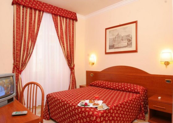 Hotel Chicago, Rome