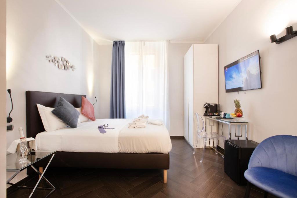 Situat la 600 de metri de staţia de metrou Ottaviano şi la mai puţin de 1 km de Muzeele Vaticanului, Hotelul Cloud 9 oferă camere cu aer condiţionat şi un...