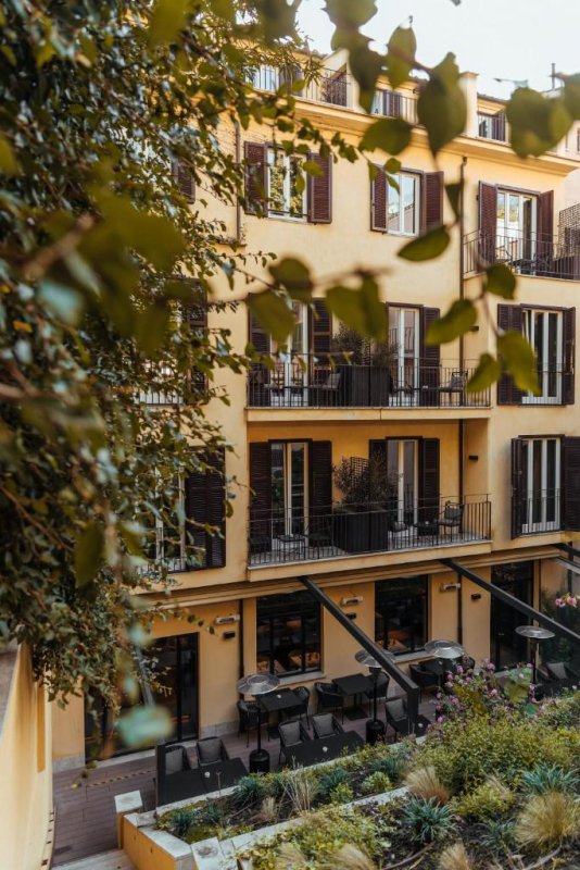 Centrally situated in Rome, less than a 10-minute walk from the Spanish Steps, Margutta 19 boasts a sun terrace and views of the shared garden.