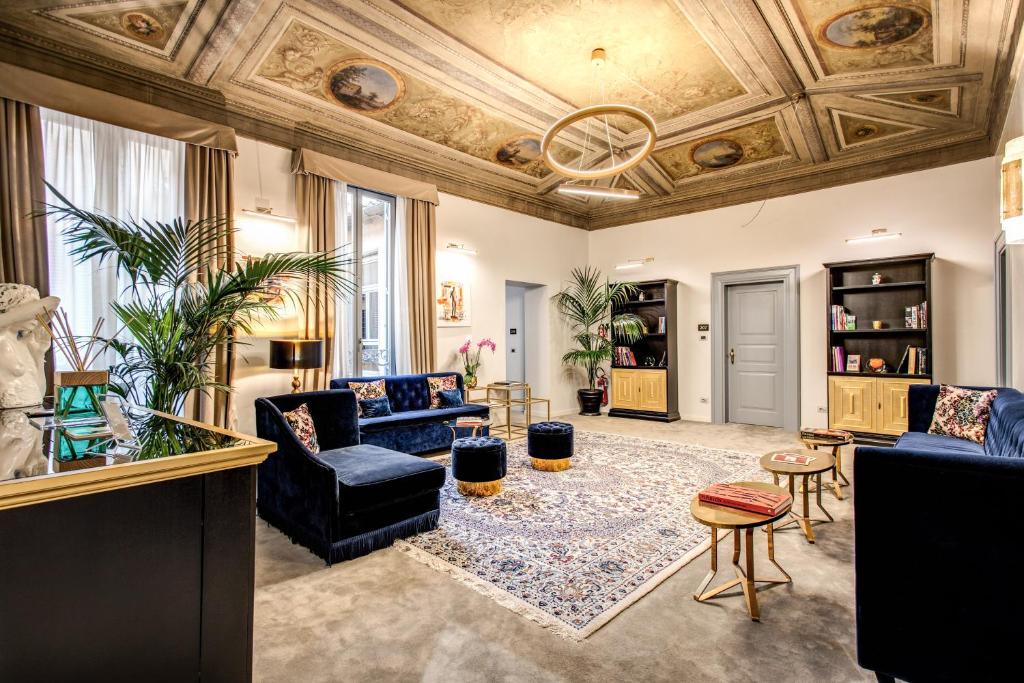 El Martius Private Suites Hotel está situado en el centro de Roma y ofrece desayuno italiano y WiFi gratuita en todas las instalaciones.