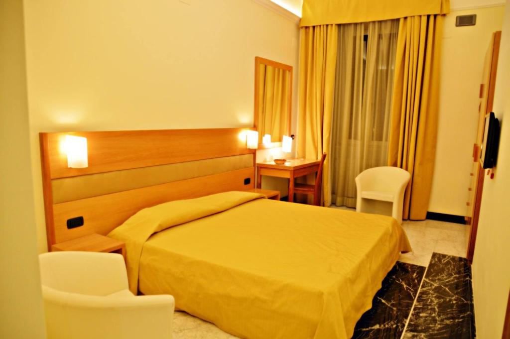 Das Hotel Moscatello befindet sich in der Wohngegend nahe der Piazza Vittorio.