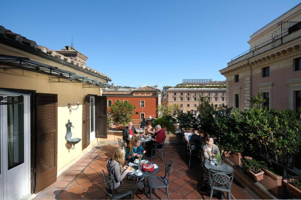 Le Parlamento Boutique Hotel est situé dans le quartier de la Spagne à Rome, dans un bâtiment du XVIIe siècle.