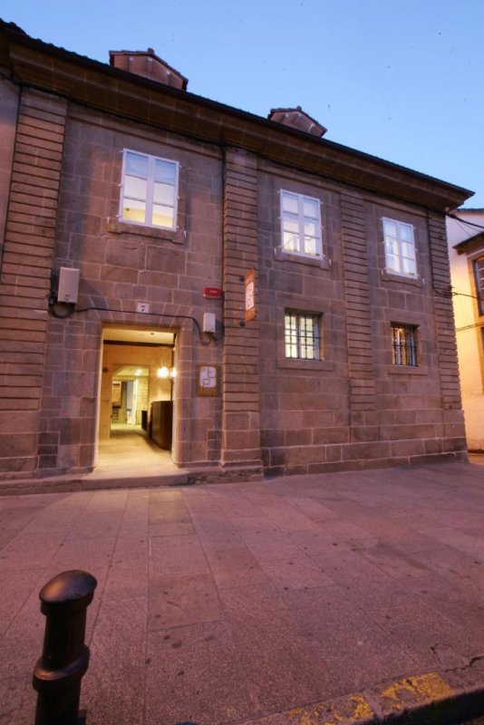 A Tafona do Peregrino is just 25 metres from the Plaza de Abastos Market.
