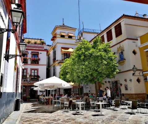 Casual Don Juan Tenorio Sevilla, Seville