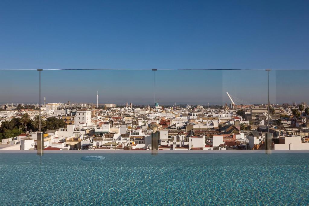 An iconic hotel that reflects both the culture and essence of Seville.