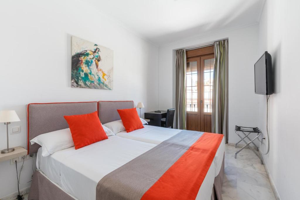 O Cool Sevilla Hotel está localizado no centro histórico de Sevilha. Disponibiliza quartos com ar condicionado e acesso Wi-Fi gratuito. A Catedral de Sevilha fica a 10 minutos a pé.
