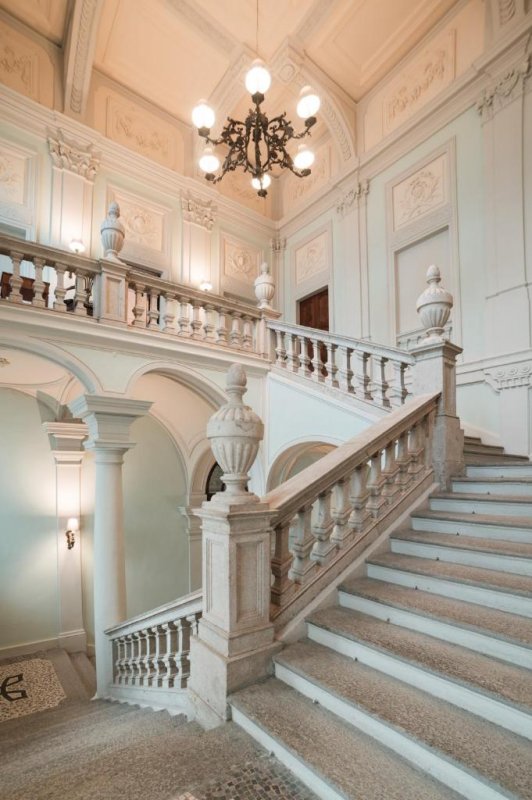 Das Royal Palace Hotel begrüßt Sie im Zentrum von Turin, 600 m vom Bahnhof Porta Nuova entfernt.