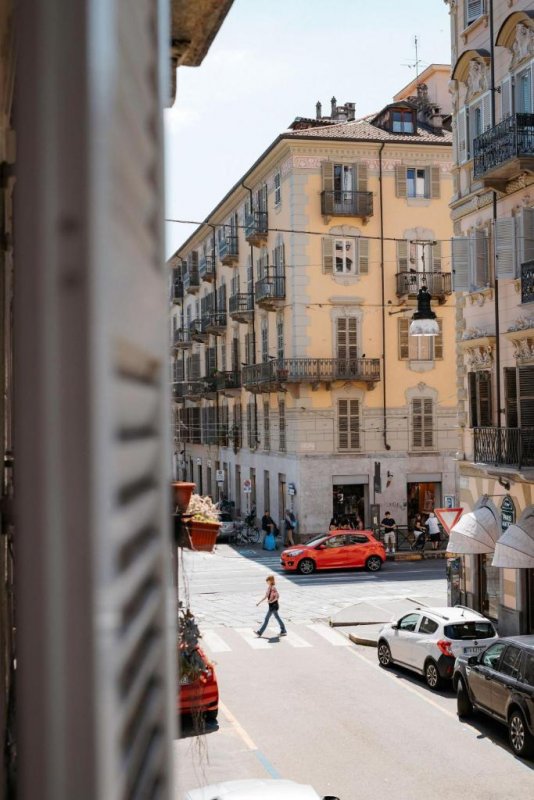 La toute nouvelle Tomato Urban Retreat se trouve dans le quartier San Salvario de Turin, à 15 minutes à pied de la gare de Porta Nuova.