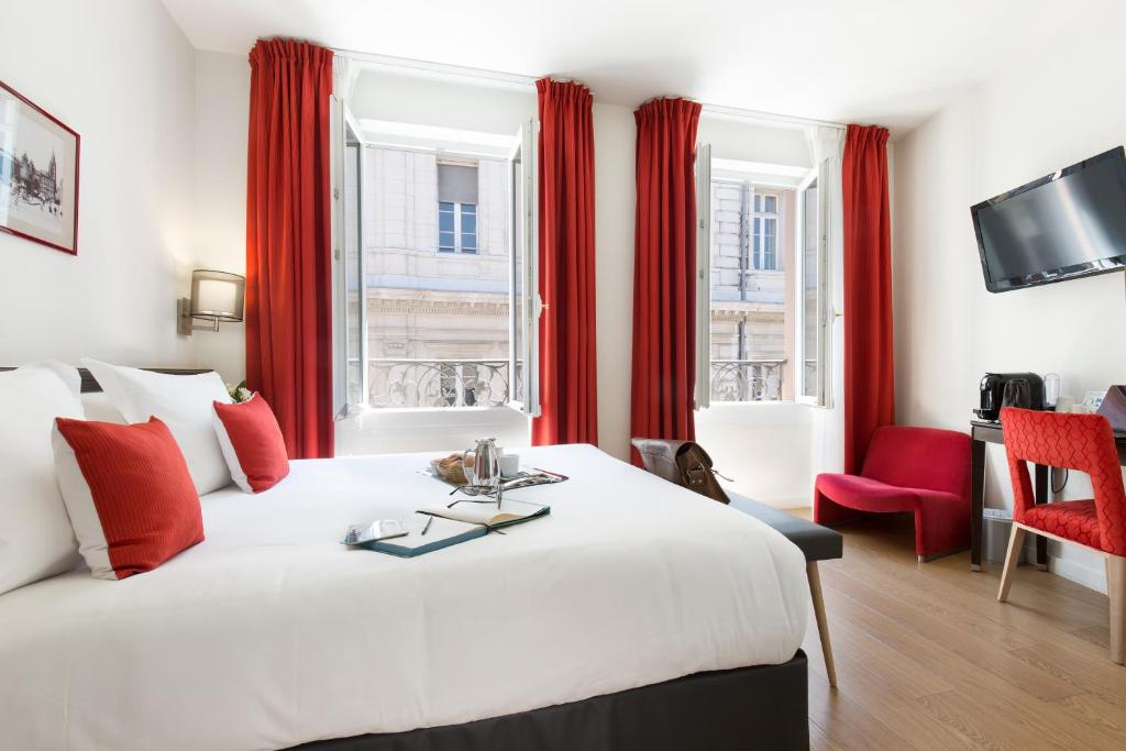 Located in the heart of Toulouse, the Hotel Albert 1er is within walking distance of the famous Place du Capitole and other main attractions.