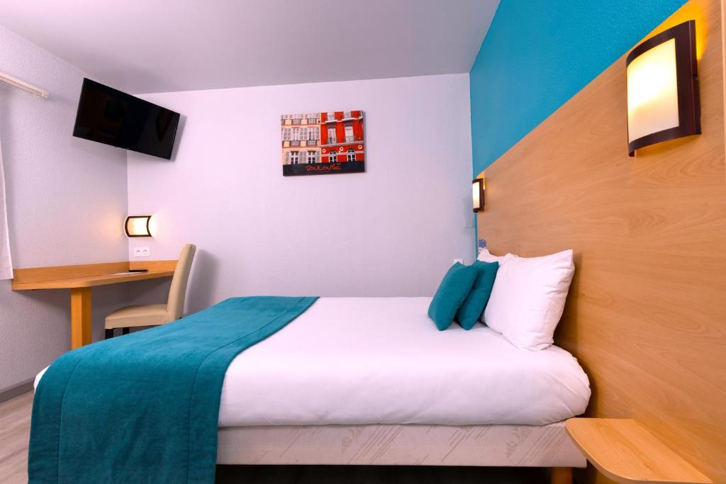 The Originals Access, Hôtel Innostar is located in Labège-Innopôle business district, 10 km south of Toulouse city centre.