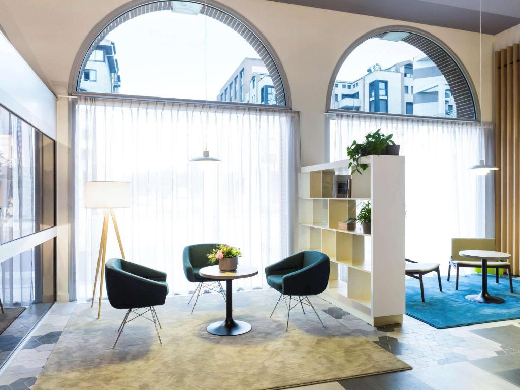 Located next to the Compans-Caffarelli Park, this hotel is a 10-minute walk from the centre of Toulouse and 4 km from Toulouse Stadium.