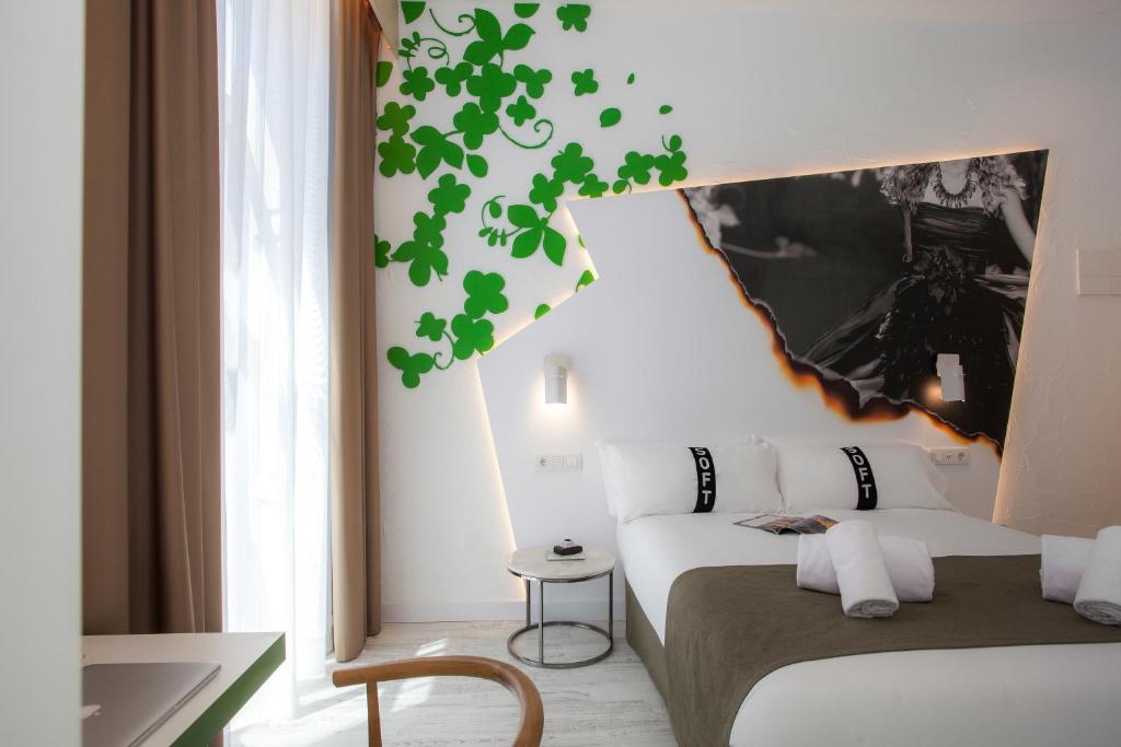 Ideally set in Valencia, Casual Socarrat Valencia - Adults Only features a buffet breakfast and free WiFi throughout the property.