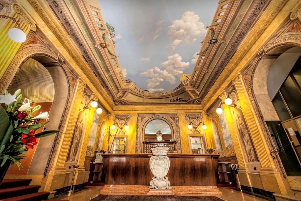 Situé à seulement 150 mètres de l'aréna de Vérone, la Colomba d'Oro est située dans un couvent médiéval restauré dans le centre historique.