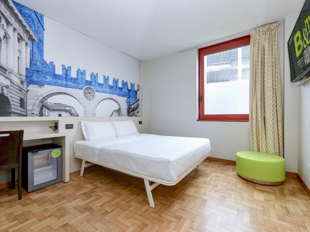 Le B&B Hotel Verona propose un hébergement moderne juste à côté de la sortie Vérone Sud de l'autoroute A4, à 10 minutes en voiture du centre-ville.