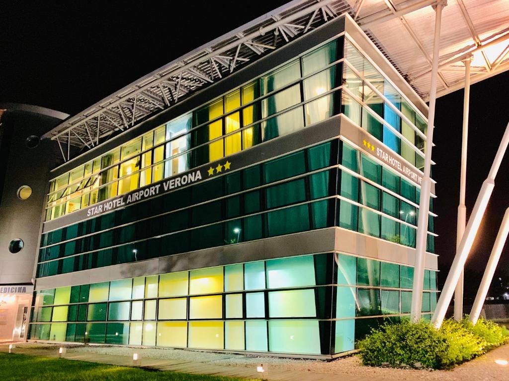 Situated in Villafranca di Verona, 1 km from the local airport, Star Hotel Airport Verona features air-conditioned rooms with free WiFi throughout the...