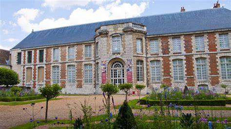Museum of Fine Arts (Musée des Beaux-Arts)