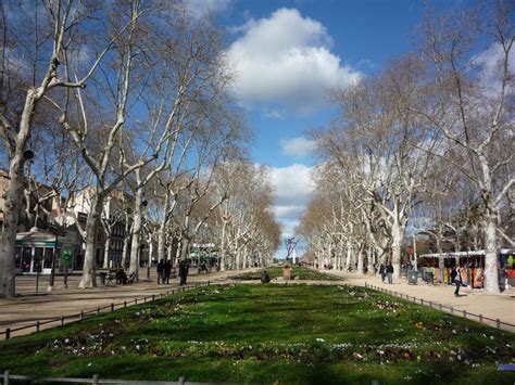 Esplanade Charles-de-Gaulle