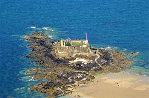 Fort National
